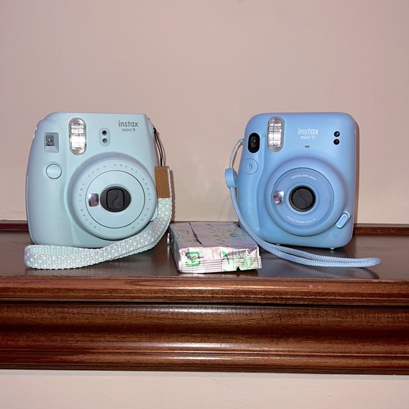 Cameras, Photo & Video One Instax Mini 9 And One Instax Mini 11